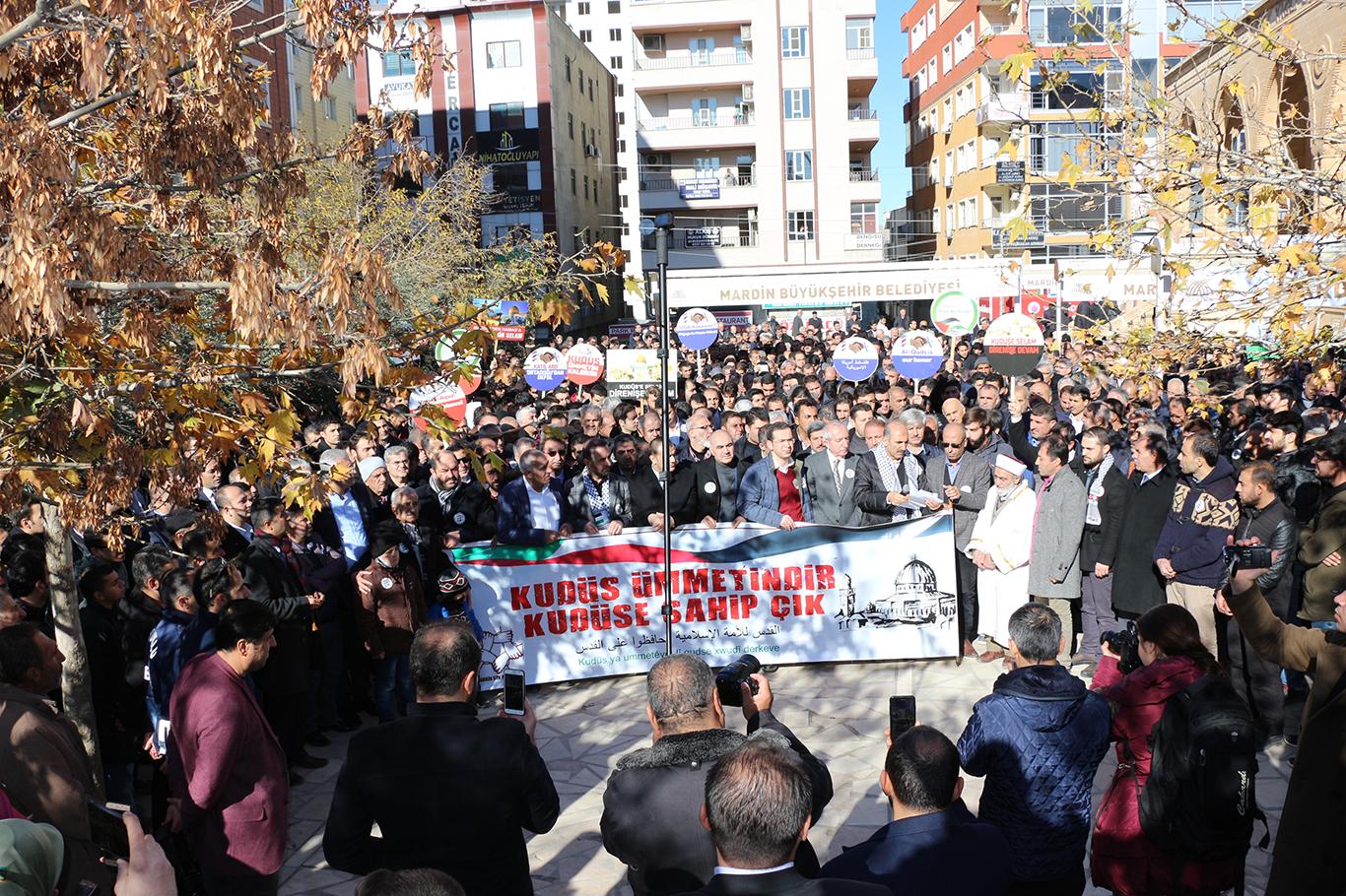 "İsrail’in başkenti dün Londra, bugün ise Washington’dur"